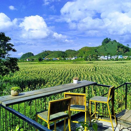 Bed and Breakfast Savana Moc Chau Exterior foto